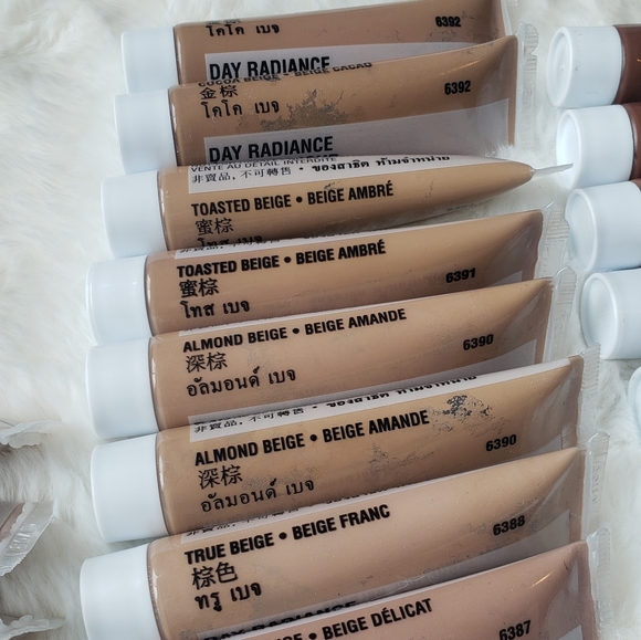 🆕️MK- Day Radiance Foundation Formula 2 - Picture 6 of 10